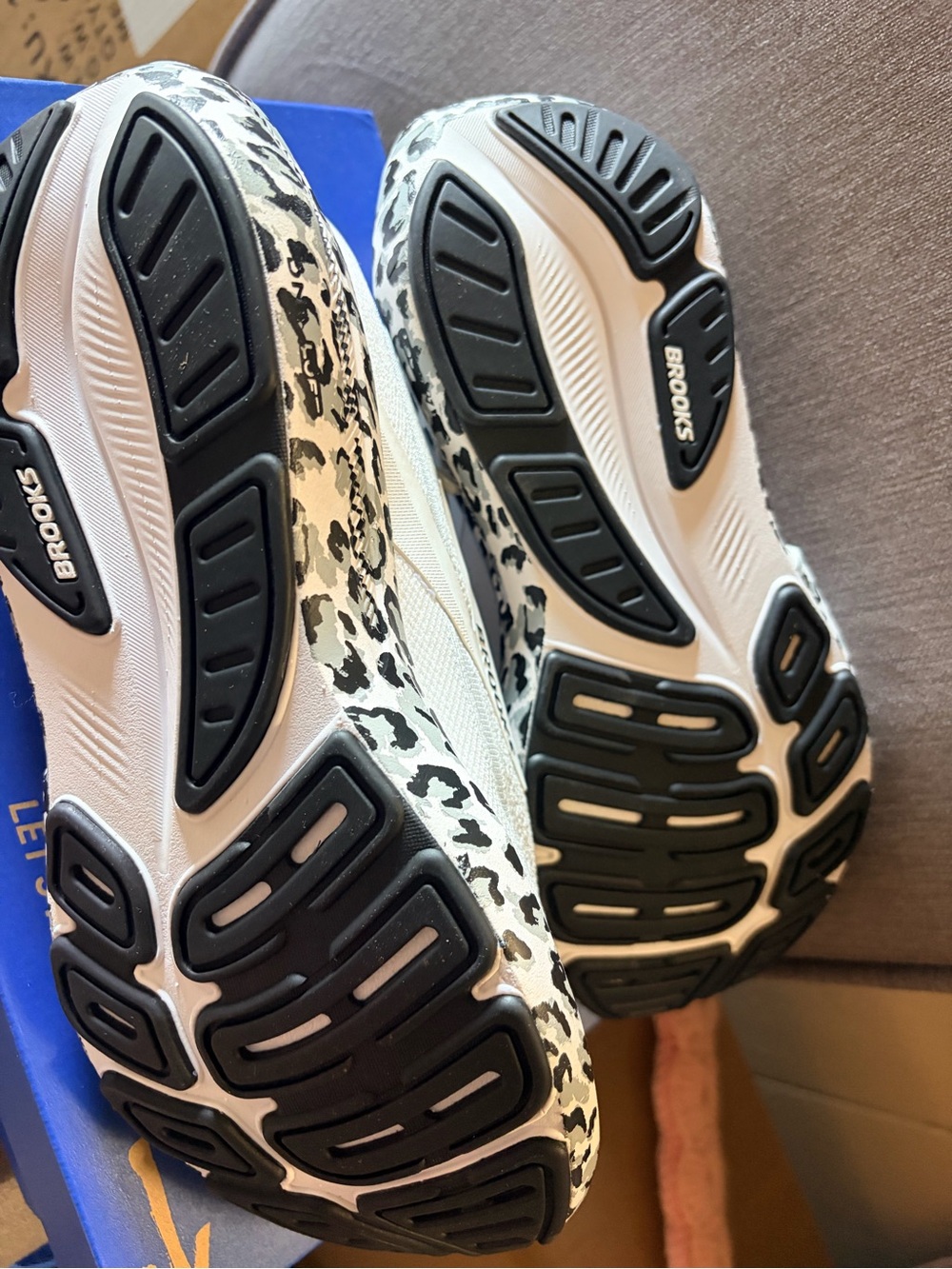 Brooks Women's White Running Sneakers with Black Leopard-Print Midsole - Picture 5 of 6